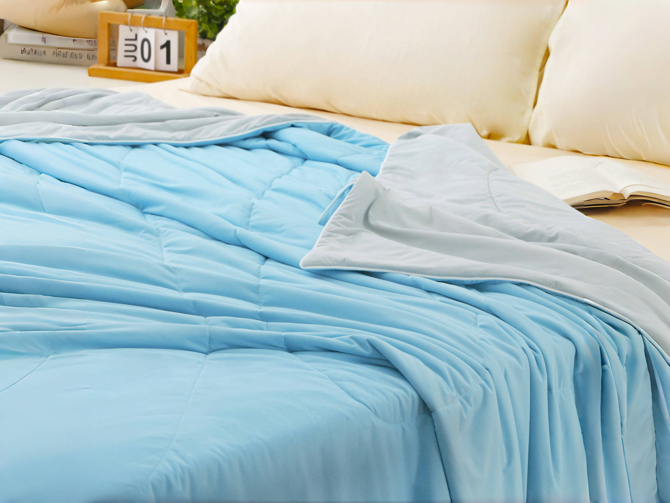 Spring Lightweight Bedding Buying Guide: Material & Breathability