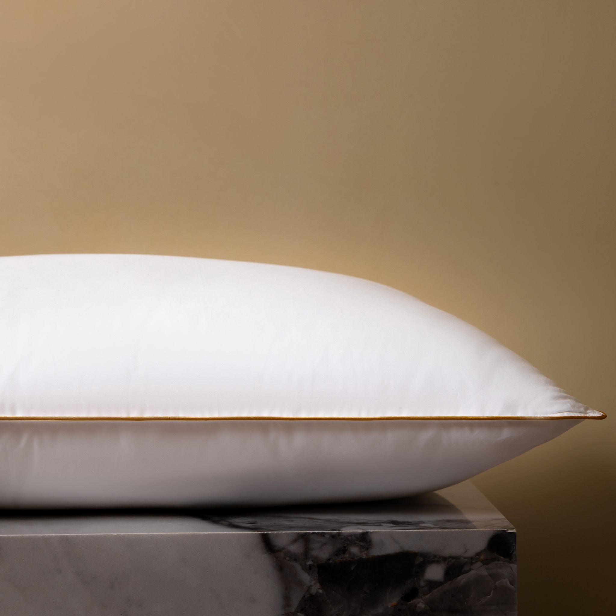 Classic Single-Sided Design hotel goose down pillow