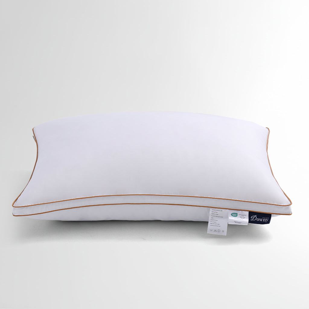 Supreme Hotel Goose Down Pillow