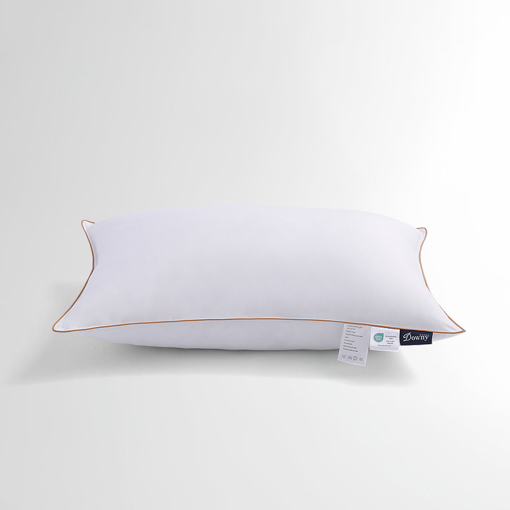Supreme Hotel Goose Down Pillow